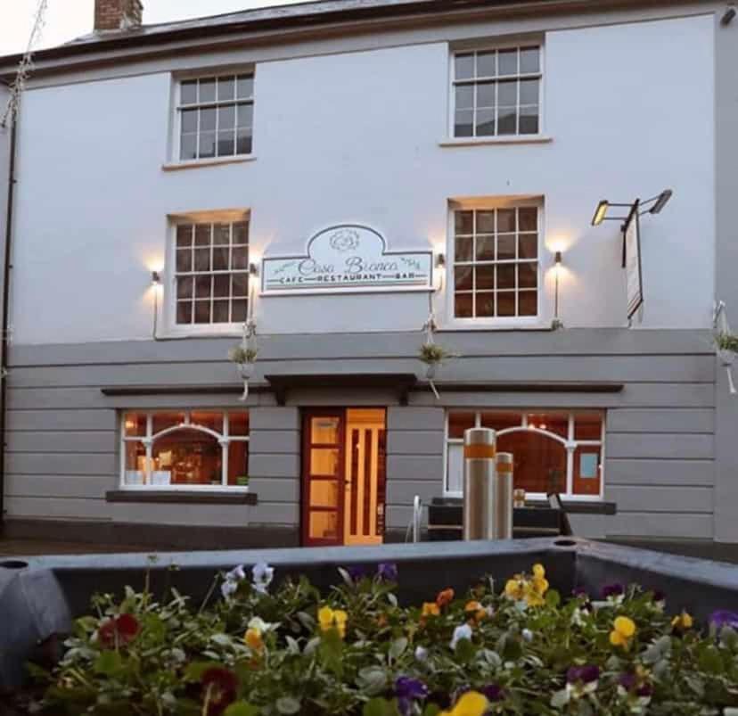 The Loft Apartment Abergavenny Exterior photo